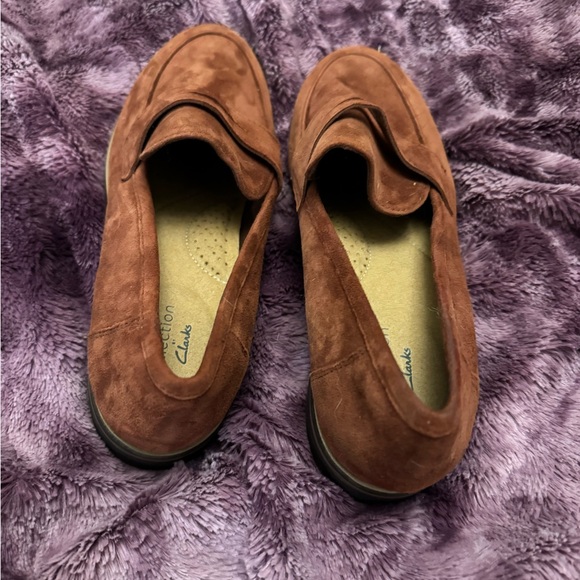 Clarks Red Loafers - Picture 4 of 6